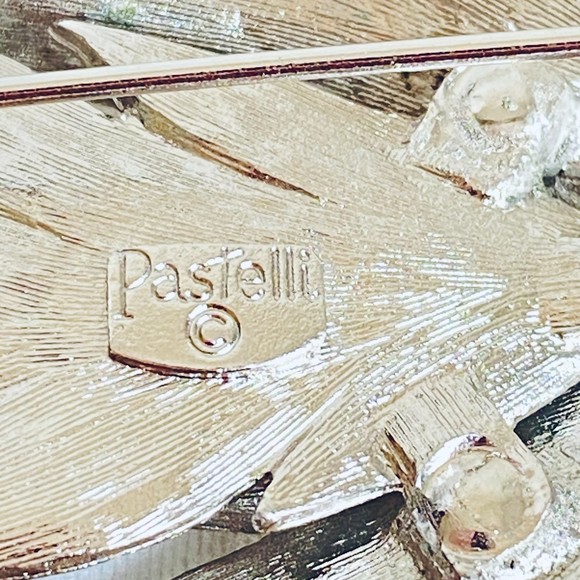 Pastelli Large Silver Tone Leaf Brooch - Picture 5 of 5